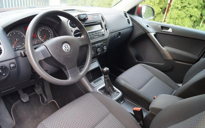 Volkswagen Tiguan cena 33900 przebieg: 153000, rok produkcji 2009 z Twardogóra małe 211